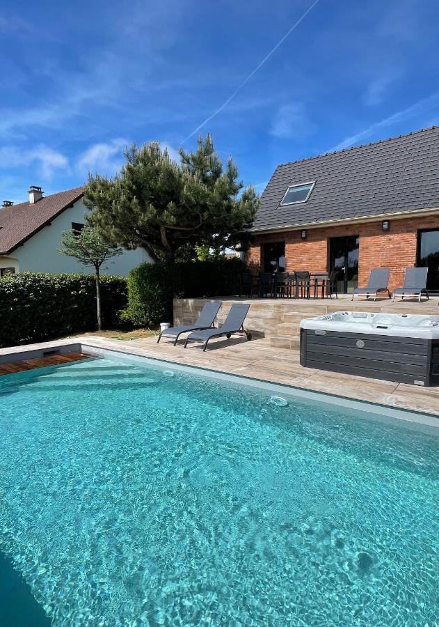 Superbe Maison Avec Piscine Et Jacuzzi Dans Les Dunes アンブレウーズ エクステリア 写真